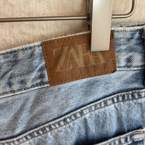 Zara Relaxed Jeans‎ with Rips Women’s Size 4 - Picture 6 of 8